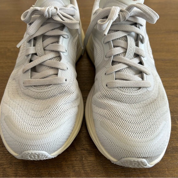 Lululemon bliss feel 2 women’s running shoe - Picture 5 of 6